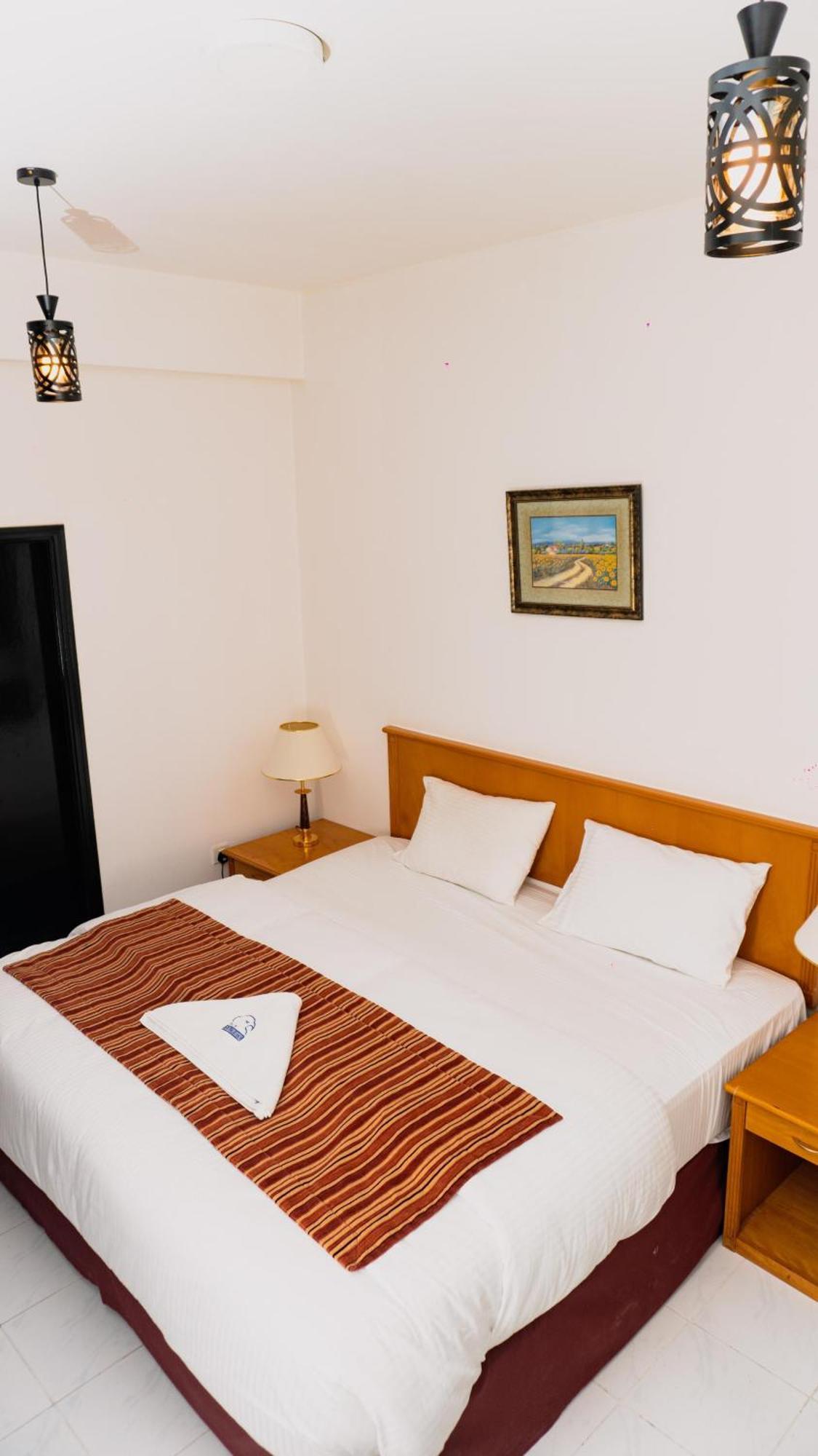 Pan Emirates Hotel Apartments Şarja Dış mekan fotoğraf